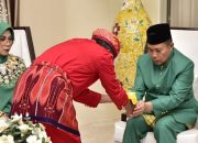 Prosesi Adat Mopotilolo, Penjabat Gubernur Gorontalo Lanjutkan Tradisi di Kabupaten Bone Bolango