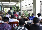 Ismail Pakaya Berkomitmen Mendekatkan Pelayanan Pemerintahan ke Desa-Desa.