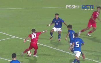 Beckham Putra Nugraha membawa Timnas Indonesia U-22 memimpin kembali dalam laga SEA Games 2023 melawan Kamboja di Stadion Olympic, Phnom Penh, Rabu (10/5).