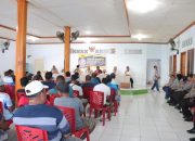 Polresta Gorontalo Kota Sambangi TKBM dalam Kegiatan Jumat Curhat Bersama Masyarakat