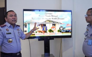 Kepala Kantor Wilayah Kemenkumham Gorontalo Heni Susila Wardoyo melaunching aplikasi Aladin Ilato yang merupakan aplikasi inovasi di bidang keimigrasian.
