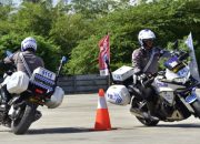 Pembukaan lomba safety riding dan driving, Polisi Gorontalo Atraksi Keahlian Naik Motor Gede