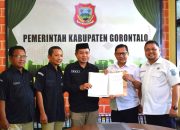 Pemkab Gorontalo Tandatangani Alokasi Dana Hibah untuk Pilkada Serentak 2024