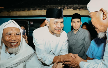 Ganjar Pranowo saat berada di Ponpes Darul Habibi Praya Lombok Tengah. Ganjar Pranowo saat berada di Ponpes Darul Habibi Praya Lombok Tengah.
