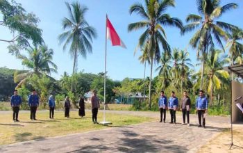 Alti Mohamad, S.Pi,.SH,.MH,.C.Med saat menyampaikan arahannya pada Upacara peringatan Hari Kesaktian Pancasila 1 Oktober 2023 dihalaman Kantor Sekretariat Bawaslu Bone Bolango, minggu (01/10/2023)