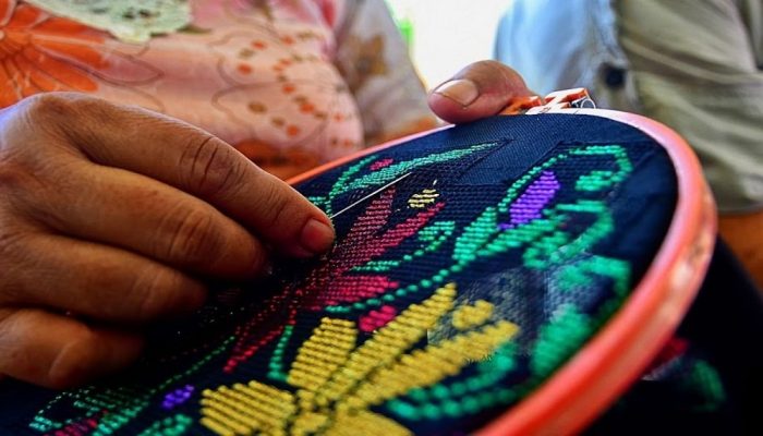 Pemprov Gorontalo Pacu Industri Kreatif dan Lestarikan Karawo sebagai Warisan Budaya