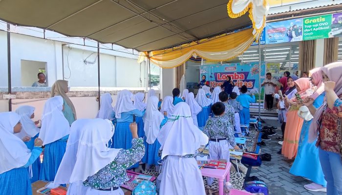 Indomart Kayubulan Gelar Lomba Mewarnai, Guru: Sangat Bagus untuk Mengasah ketrampilan anak-anak