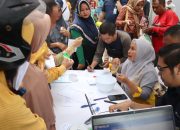 Ratusan Pedagang dan Pengunjung Pasar Sentral Antusias Daftar BPJS Ketenagakerjaan