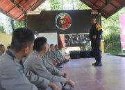 Personil Brimob Polda Gorontalo Latihan Pembinaan Tradisi di Lapangan Tembak Ilato