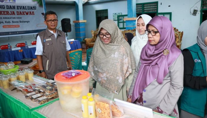 Mahasiswa UMGO Wujudkan One Village One Product di Bone Bolango