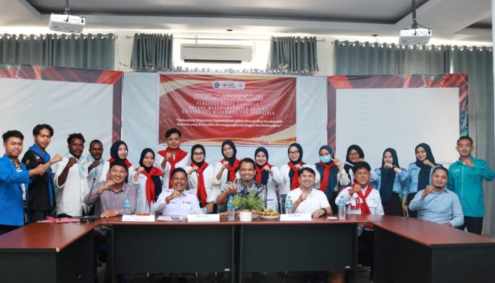 Gelar Pelantikan KSR PMI, UMGO Komitmen Pada Kegiatan Kemahasiswaan dan Pengabdian Masyarakat