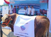 FIFGROUP Bagikan 456 Hewan Kurban Senilai Rp1.825 Miliar di Seluruh Indonesia