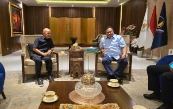 Bupati Pohuwato, Saipul A. Mbuinga, mengadakan pertemuan dengan Wakil Ketua DPR RI, Rahmat Gobel.