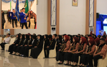 Suasana Pengambilan Janji Sarjana Keperawatan dan Sumpah Profesi Ners FIKES UMGO, bertempat di Gedung Indoor David Bobihoe Akib, Selasa (3/6).