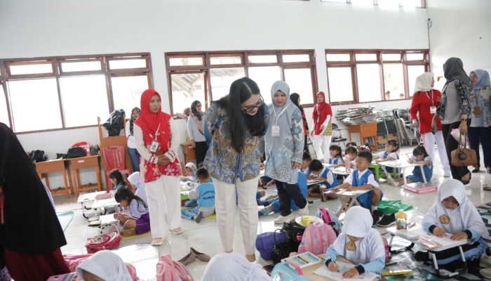 Ketua Pokja Bunda PAUD Kotamobagu Buka Lomba Mewarnai dan Lari Bendera Antar-PAUD