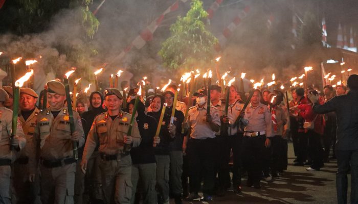 Wali Kota Kotamobagu Pimpin Upacara Taptu dan Lepas Pawai Obor Sambut HUT ke-80 RI
