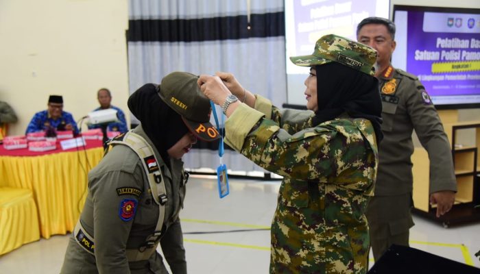 Wagub Idah Ingatkan Satpol PP Pentingnya Harmoni Sosial dan Pelayanan Publik