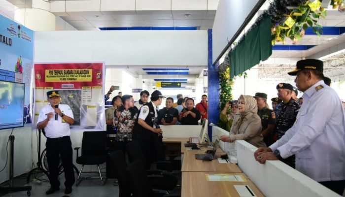 Gubernur Gorontalo Resmikan Posko Terpadu Angkutan Lebaran 2026 di Bandara Djalaluddin