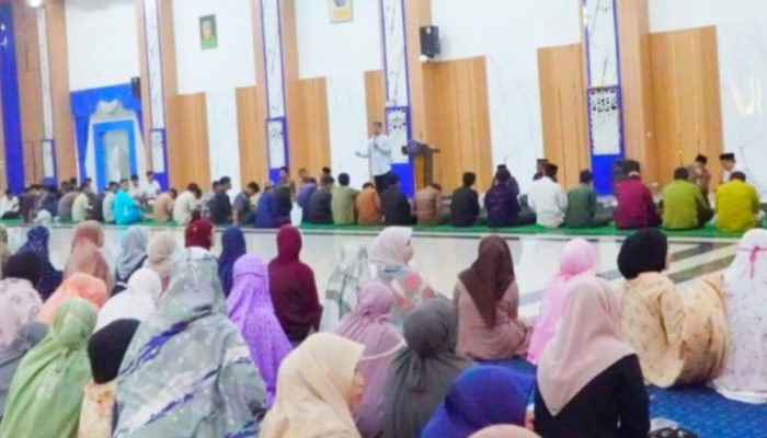 PW Muhammadiyah Gorontalo Ikuti Buka Puasa Bersama Mahasiswa Asrama UMGO, Beri Pesan Ini