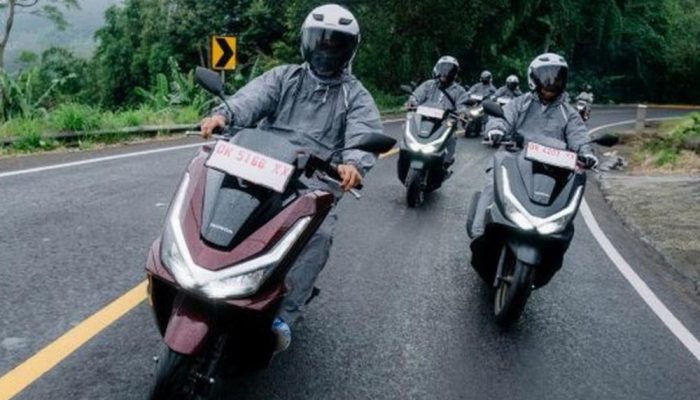 Konsumsi BBM Efisien, Motor Honda Terbaru Jadi Pilihan Ekonomis