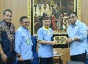 Radio Berlapis Emas Rachmat Gobel Kini Jadi Koleksi Bersejarah Pemkab Pohuwato