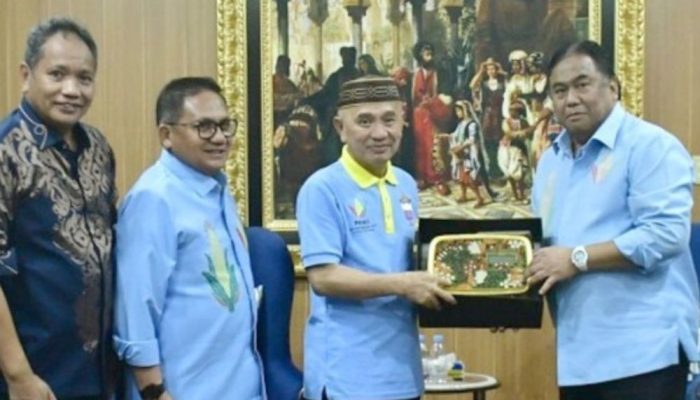 Radio Berlapis Emas Rachmat Gobel Kini Jadi Koleksi Bersejarah Pemkab Pohuwato