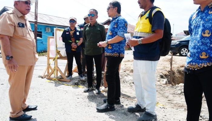 Adhan Turun Langsung Awasi Pembangunan Sejumlah Ruas Jalan Kota Gorontalo