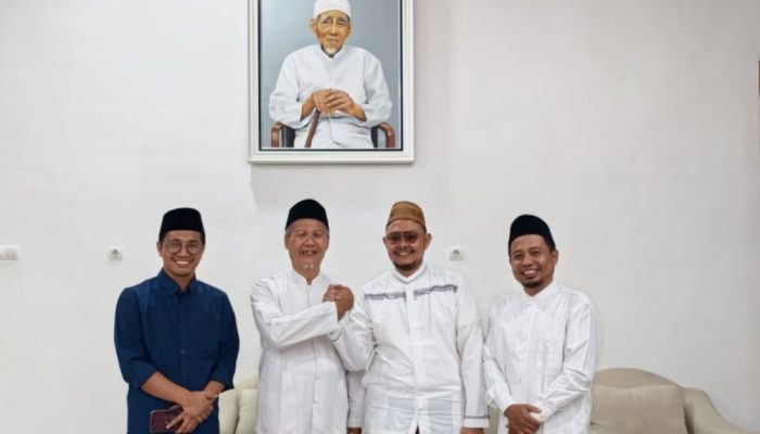 Kiai Fauzan dan Ketua PDM Sampang Bertemu, Pilih Saling Memahami