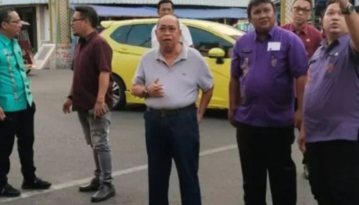 Dukung UMKM, Adhan Dambea Tinjau Potensi Ruang Usaha di Pertokoan Murni