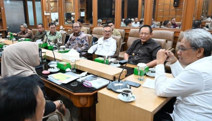 Jalan Pinogu Diusulkan Lebar Enam Meter, Gusnar Ismail Temui Dirjen KSDAE