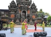 Cerita Mahasiswi UI Merinding Bawa Tari Sakral Tidi Lo Polopalo di TMII